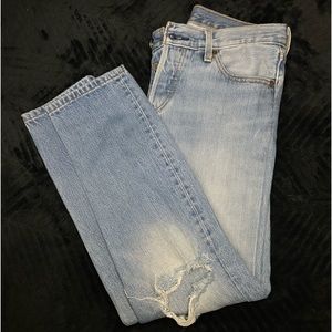 Levi’s Straight Ripped Jeans.